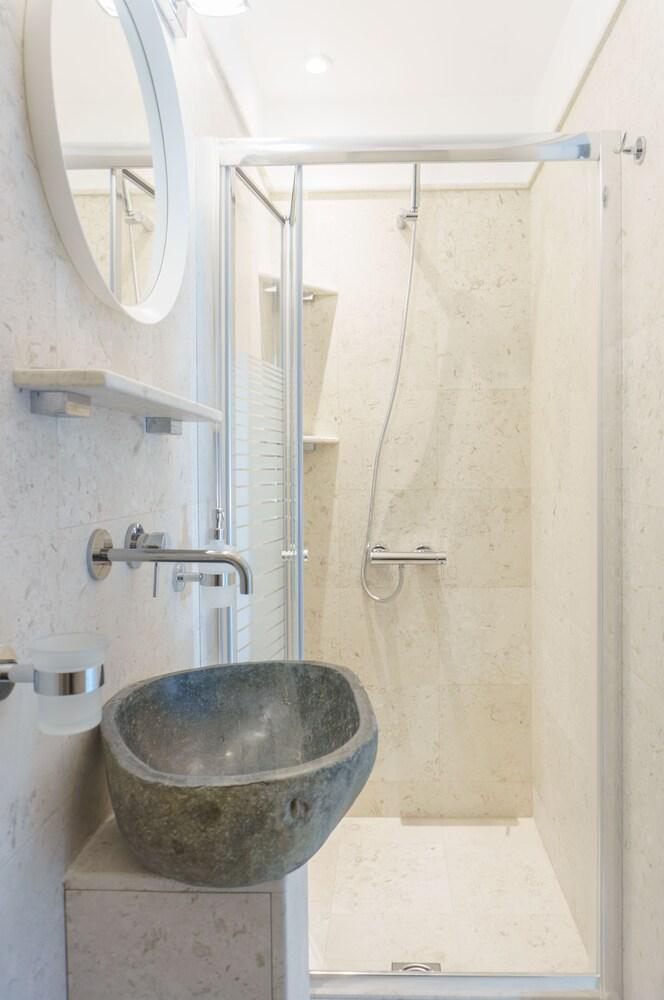 Apartament Tiffany's Luxury 2BR with Acropolis View Ateny Zewnętrze zdjęcie
